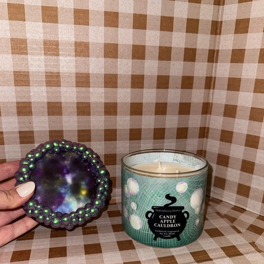 NEW B&BW Candy Apple Cauldron Candle/Bubble Lid - Picture 4 of 7